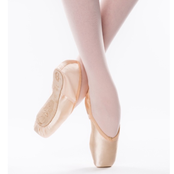 Freed Of London Shoes - Freed London Ballet Pointe Shoes Size 5